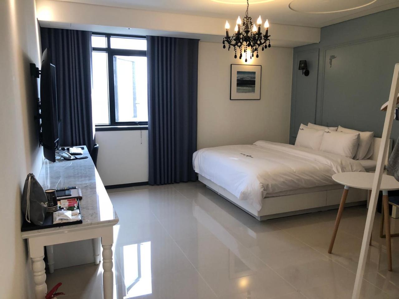 Royal Hotel Jeongeup Екстериор снимка